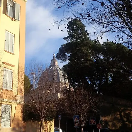 L'Angelo Al Vaticano Oda ve Kahvaltı